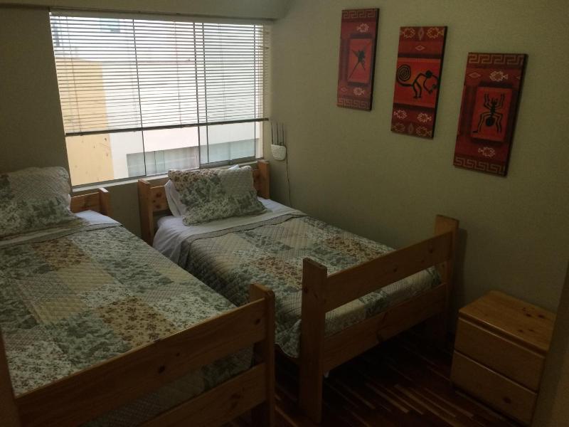 Cozy Condo in Miraflores - image 12