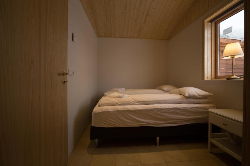 Two-Bedroom Cottage image 4