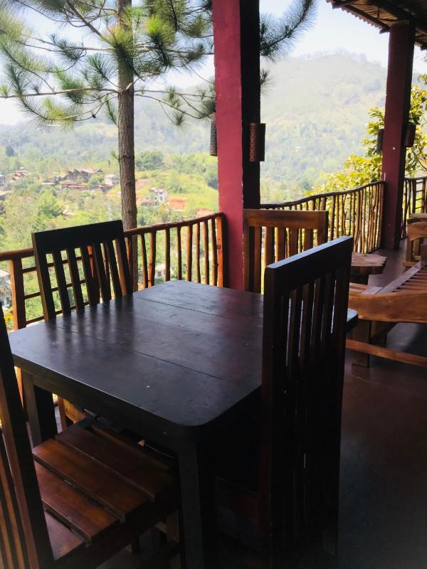 Turn View Resort Ella - image 2