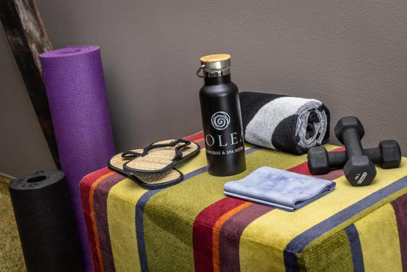 Double Room with Balcony image 3