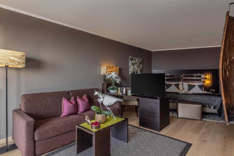 Junior Suite image 1