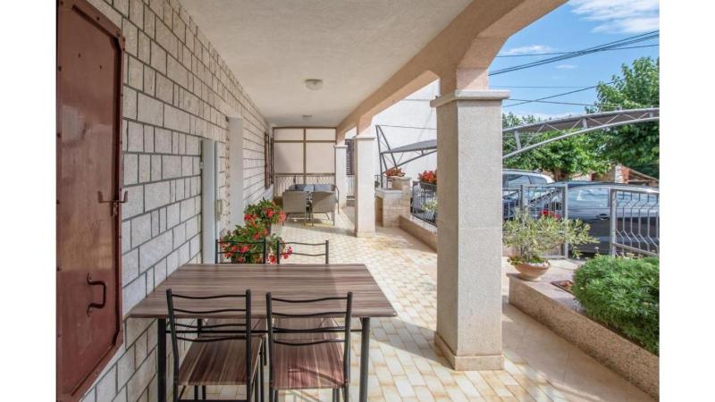 Comfortable apartment in Umag with parking space - image 25