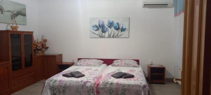 Comfortable apartment in Umag with parking space - image 13