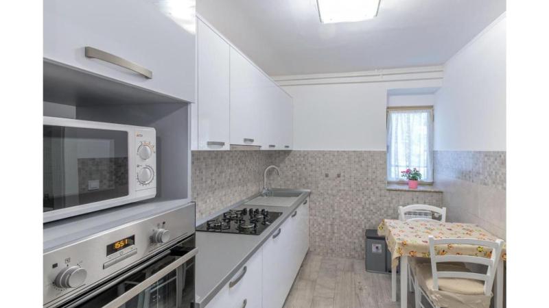 Comfortable apartment in Umag with parking space - image 26