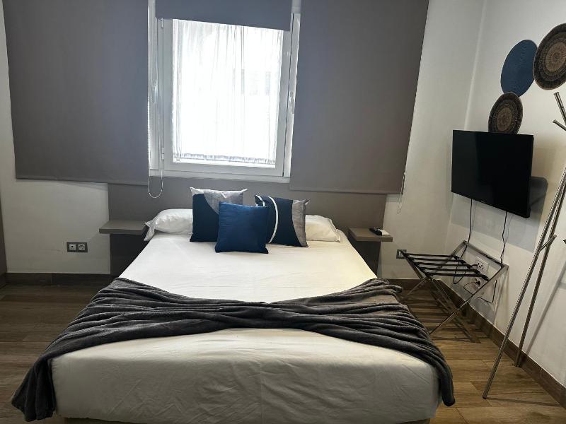 Studio Apartment image 1
