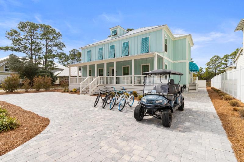 Pool 30A Fire Table Gourmet Kitchen Luxury - image 33
