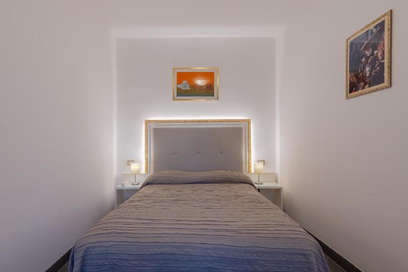 Economy Single Room image 1