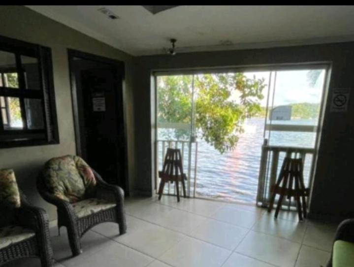 Lakehouse 24hs Hostel Lagoa Conceicāo - image 12