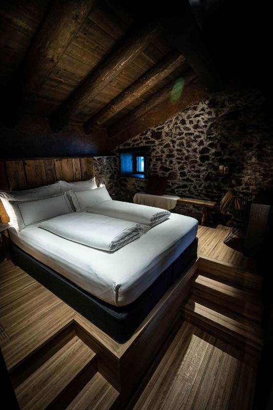 Superior Double Room image 1