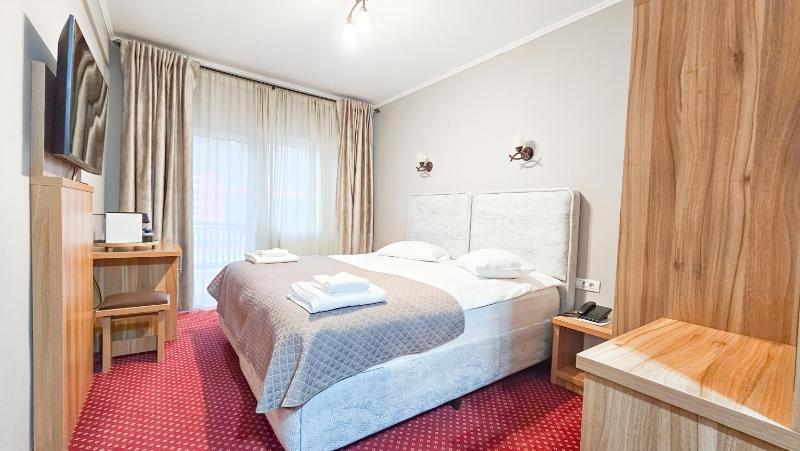 Double or Twin Room with Balcony image 1