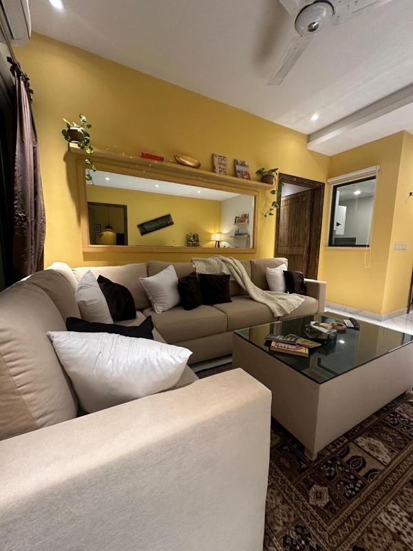 Goldcrest Apartment Lahore - image 12