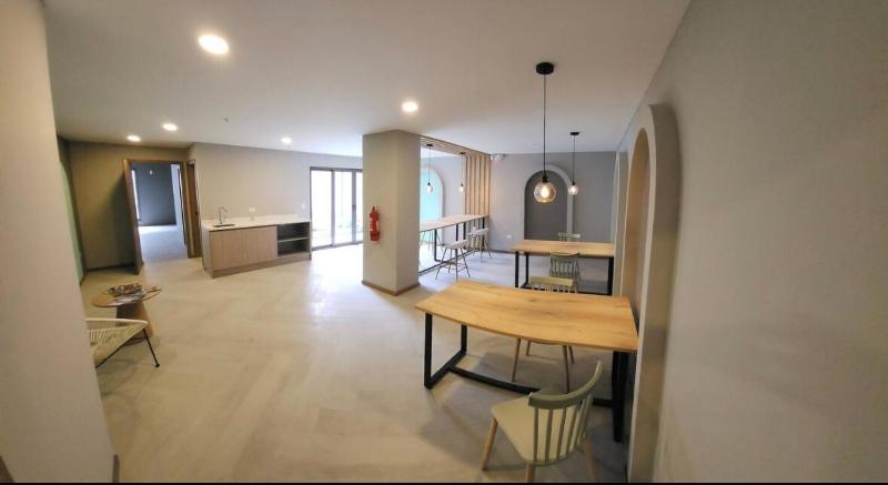 Modern studio overlooking the park - image 13