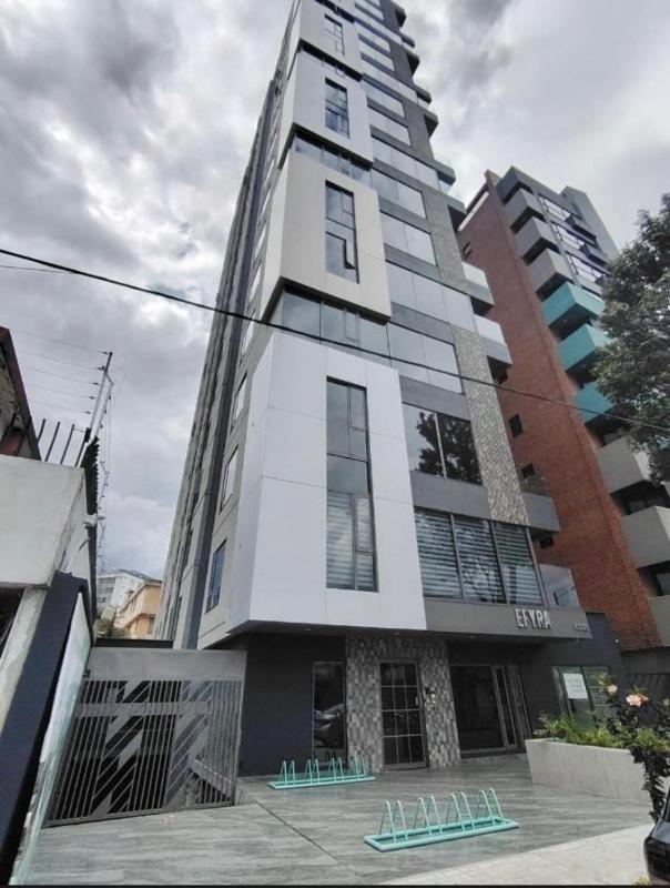 Modern studio overlooking the park - image 10