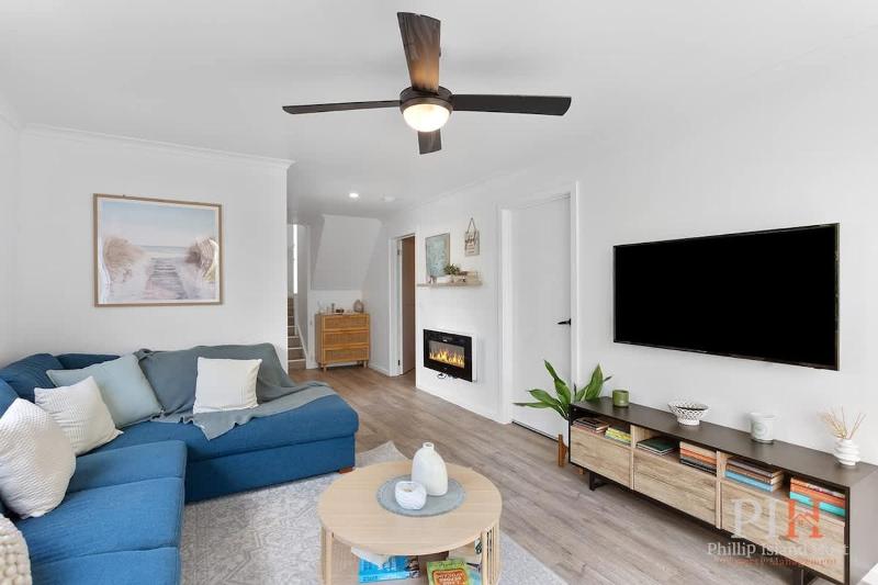 Family Retreat in Cowes 4 Bdr - image 7