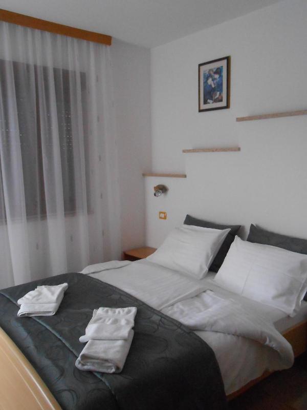 Budget Double Room image 2