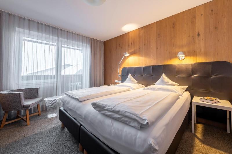 Double Room (1 Adult) image 4