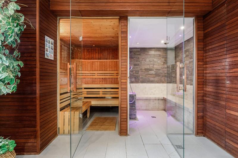 Atrium Spa Practical Studio Near the Beach by Noclegi Renters - image 9