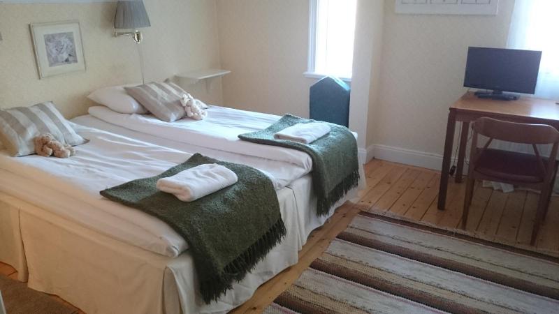 Double or Twin Room with Private Toilet image 2