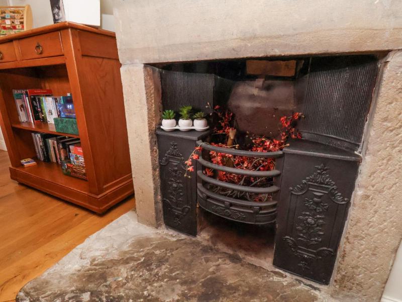 Quoits Cottage - image 8