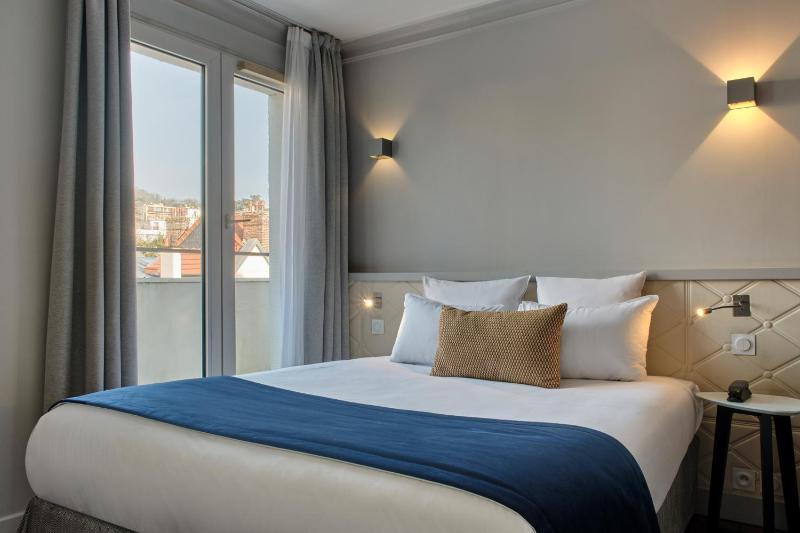 Classic Double or Twin Room image 1