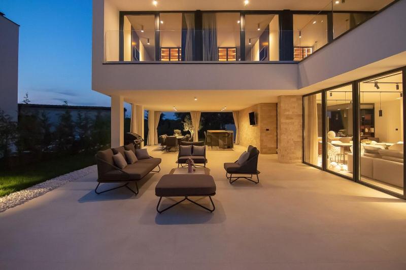 Villa #1 for 8 people near Rovinj with 50 m2 private pool sauna & pet friendly - image 27