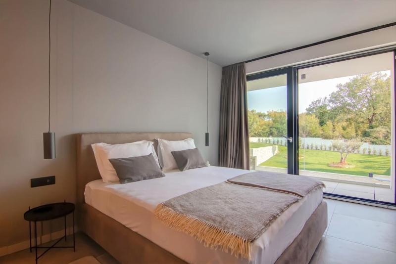 Villa #1 for 8 people near Rovinj with 50 m2 private pool sauna & pet friendly - image 30