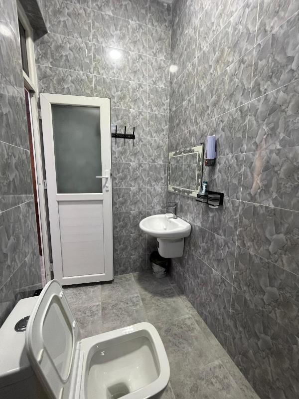 Lily one bedroom apartment with Island kitchen - image 12