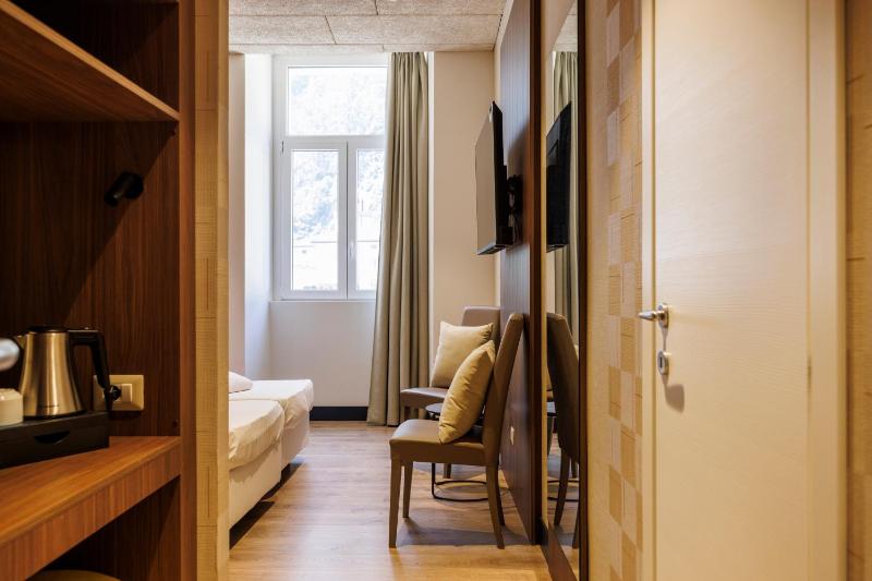 Double Room image 1