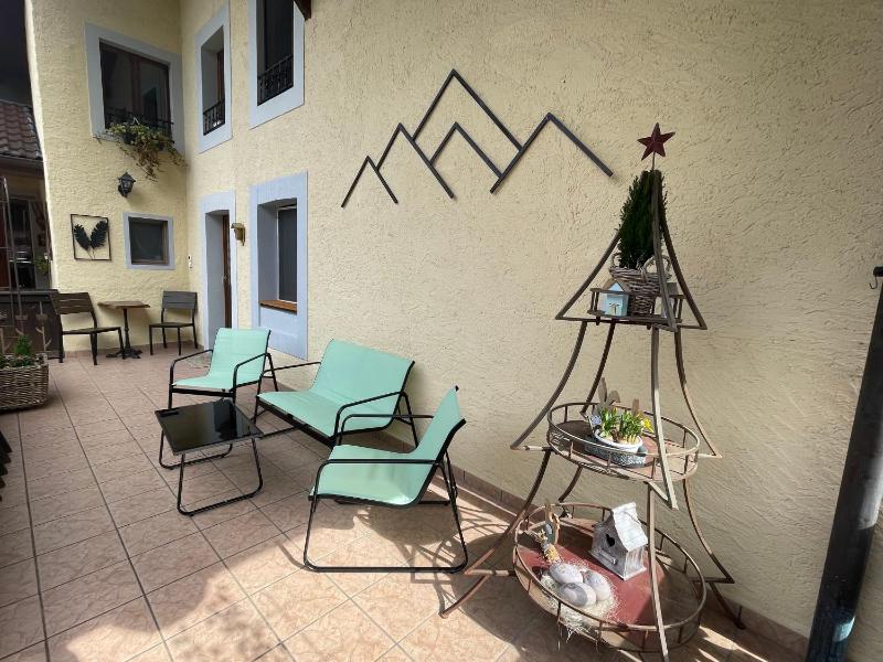 Three-Bedroom Apartment with Balcony image 3