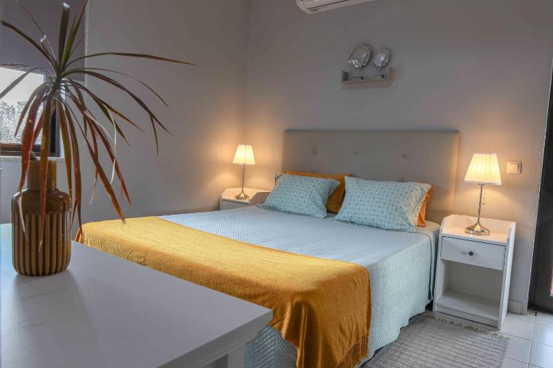Double Room image 3