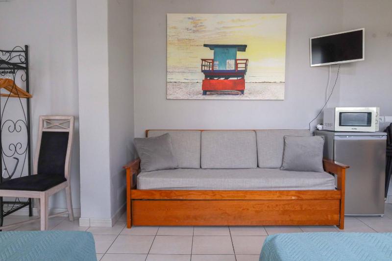 Quadruple Room image 3