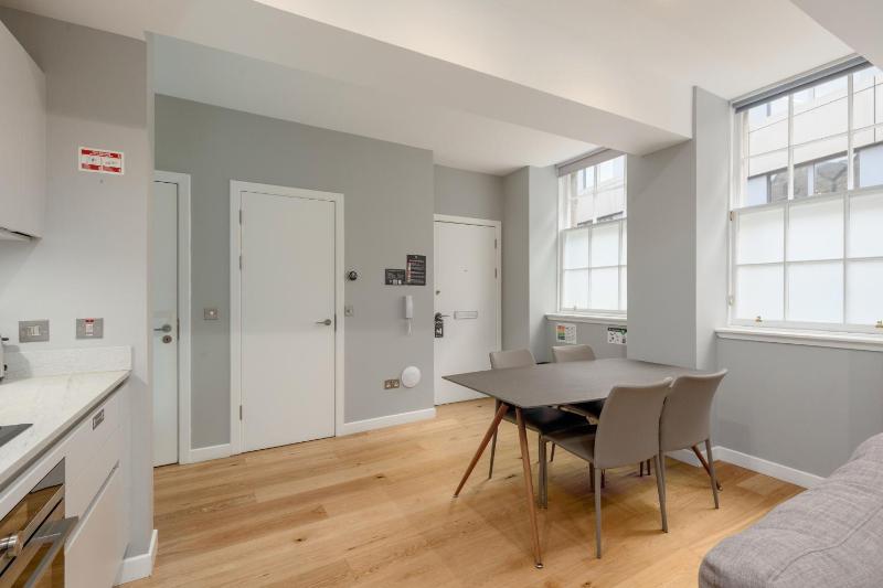 Superior Apartment image 4
