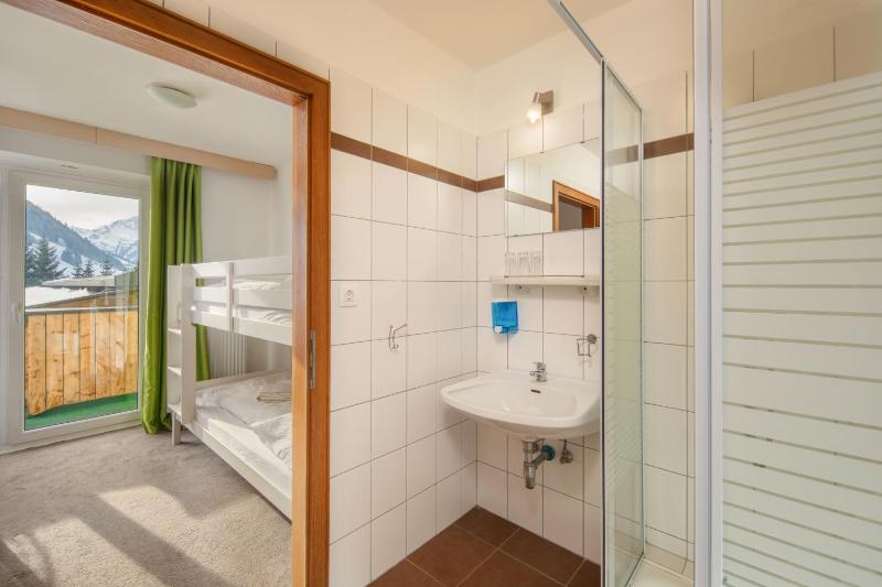 Family Two-Bedroom Suite image 4