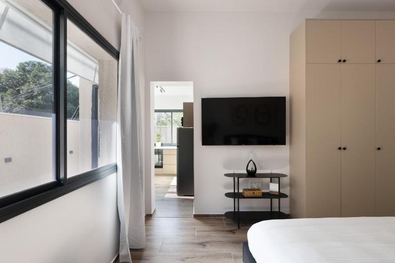 Chic & Quiet Studio in Hakerem by TLV2RENT - image 13