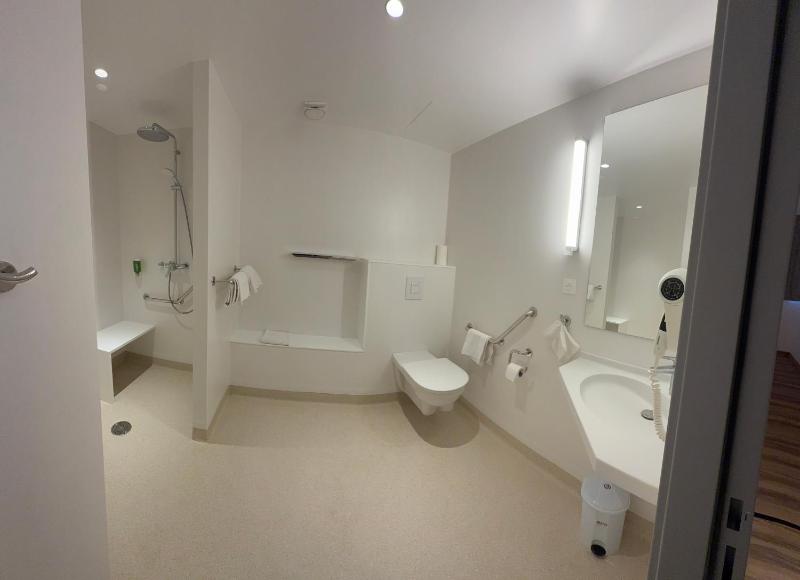 Double Room - Disability Access image 3
