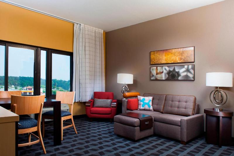 TownePlace Suites by Marriott Savannah Airport - image 19