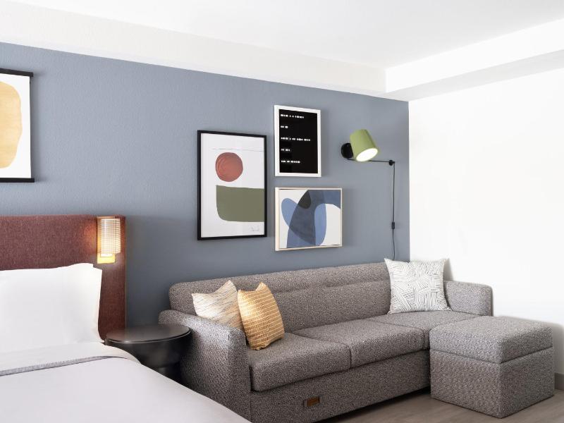King Suite with Mobility Accessible Roll-In Shower image 2