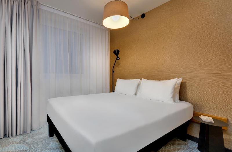 One-Bedroom Apartment image 3