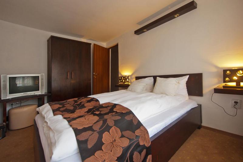 Superior Double Room image 2