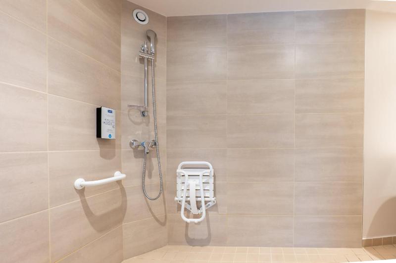 Double Room image 1