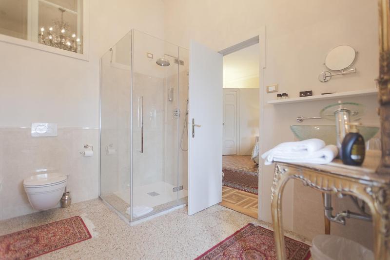 Deluxe Double Room with Sea View image 1