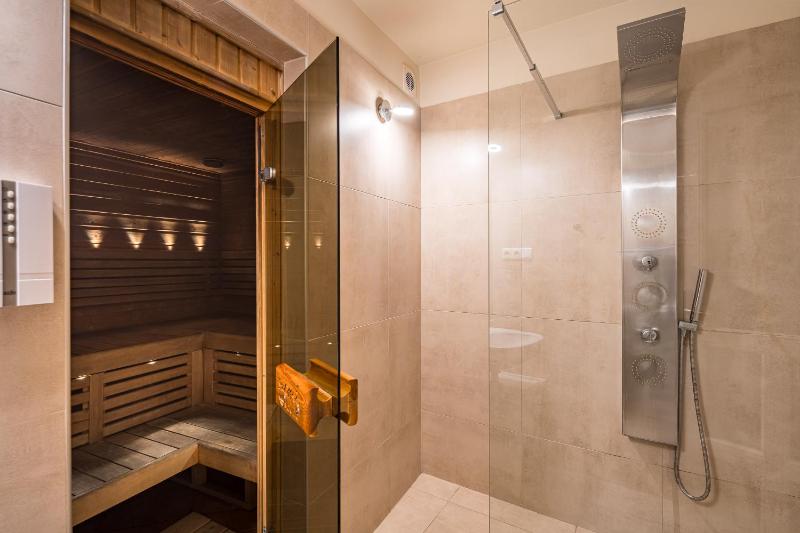 Penthouse Apartment 6 Bedrooms image 2