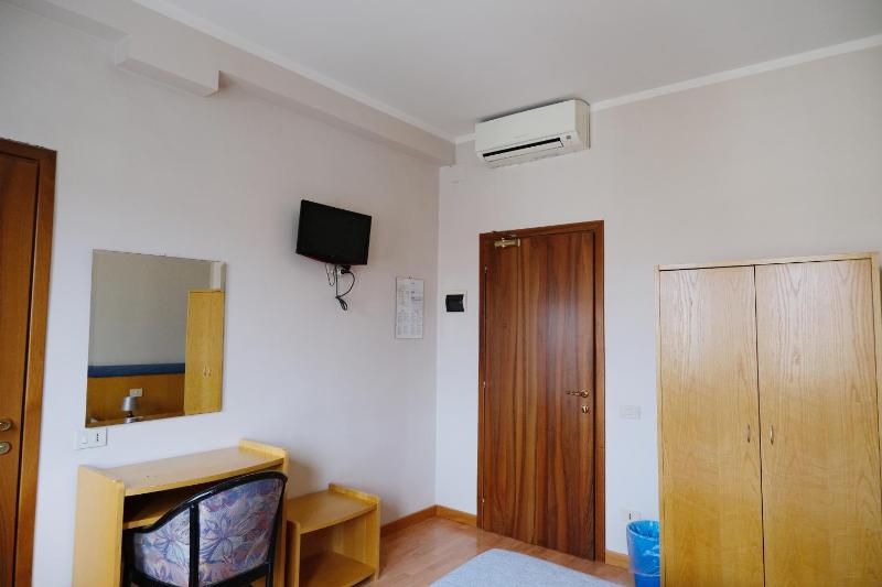 Hotel Montepiana - image 13