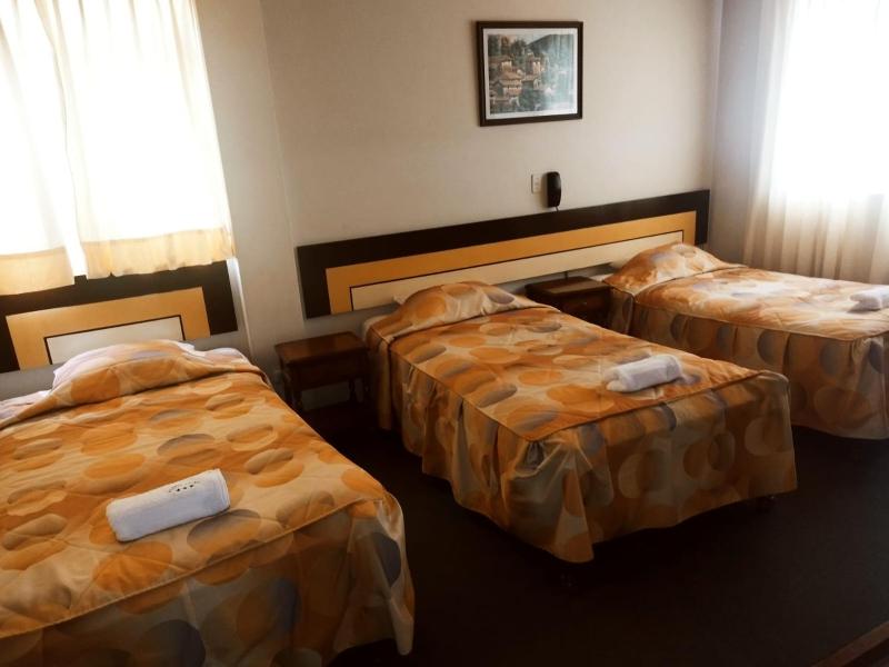 Hostal LATlNO - image 9