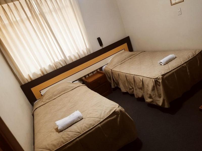 Hostal LATlNO - image 4