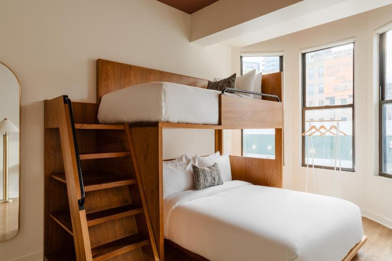 Triple Room image 3