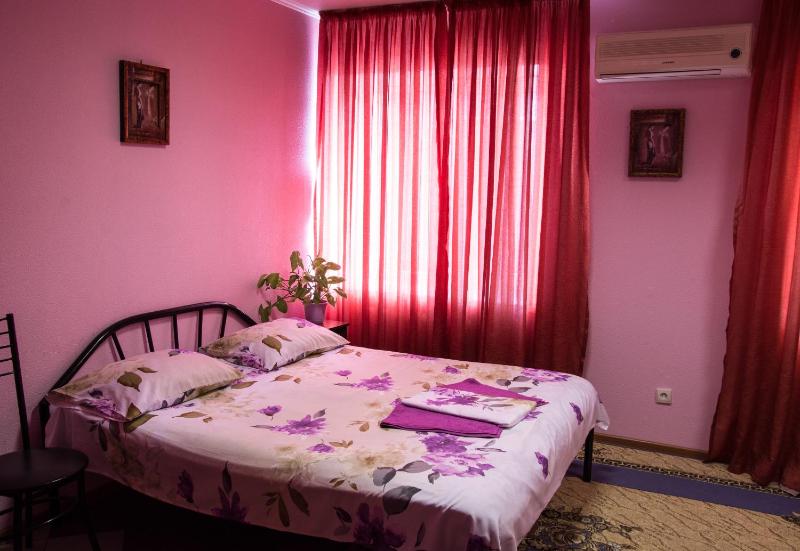 Budget Double Room image 2