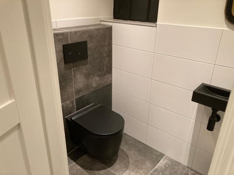 Deluxe Two-Bedroom Apartment with Garden View image 3