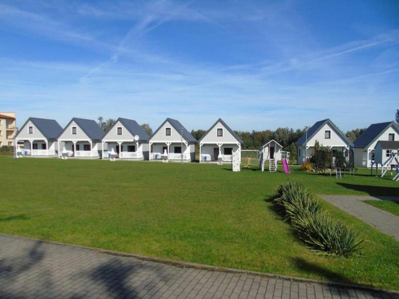 Comfortable holiday homes close to the sea - image 1