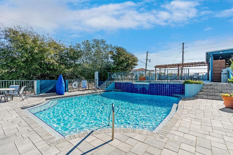 Beachside Inn - image 12